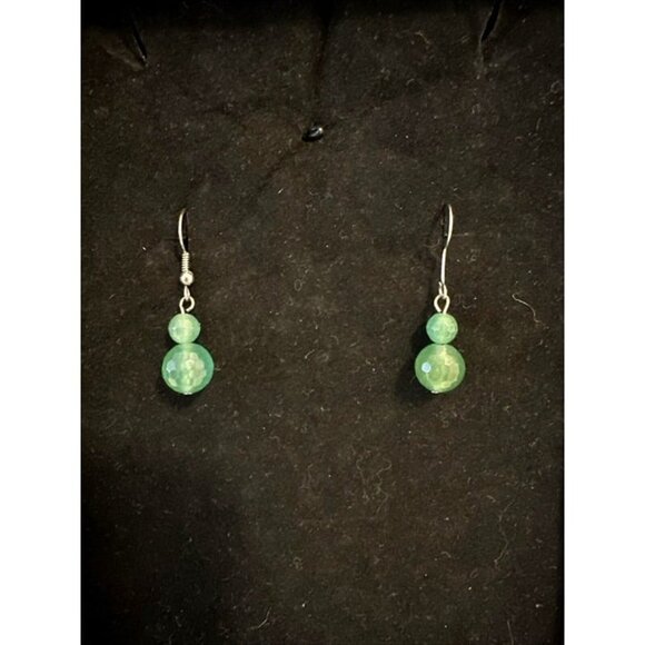 Necklace Green Faceted Glass and Small Beads 18-20" with Matching Drop Earrings - Picture 3 of 6